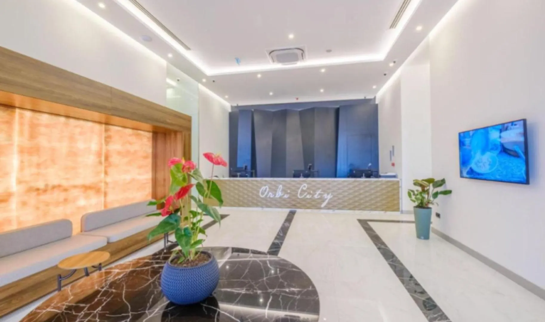 Modern Apartments In Orbi City באטומי