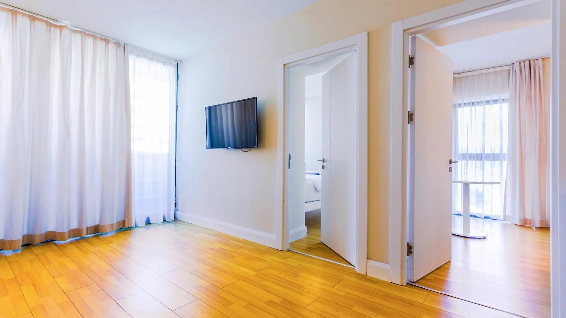 מלון דירות Modern Apartments In Orbi City גאורגיה