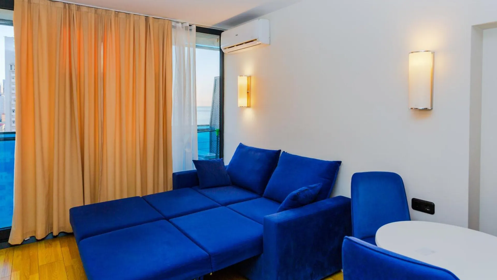 Modern Apartments In Orbi City מלון דירות